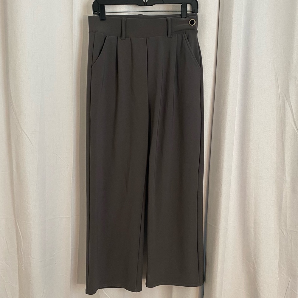 High-Waist Wide Leg Trousers in Charcoal